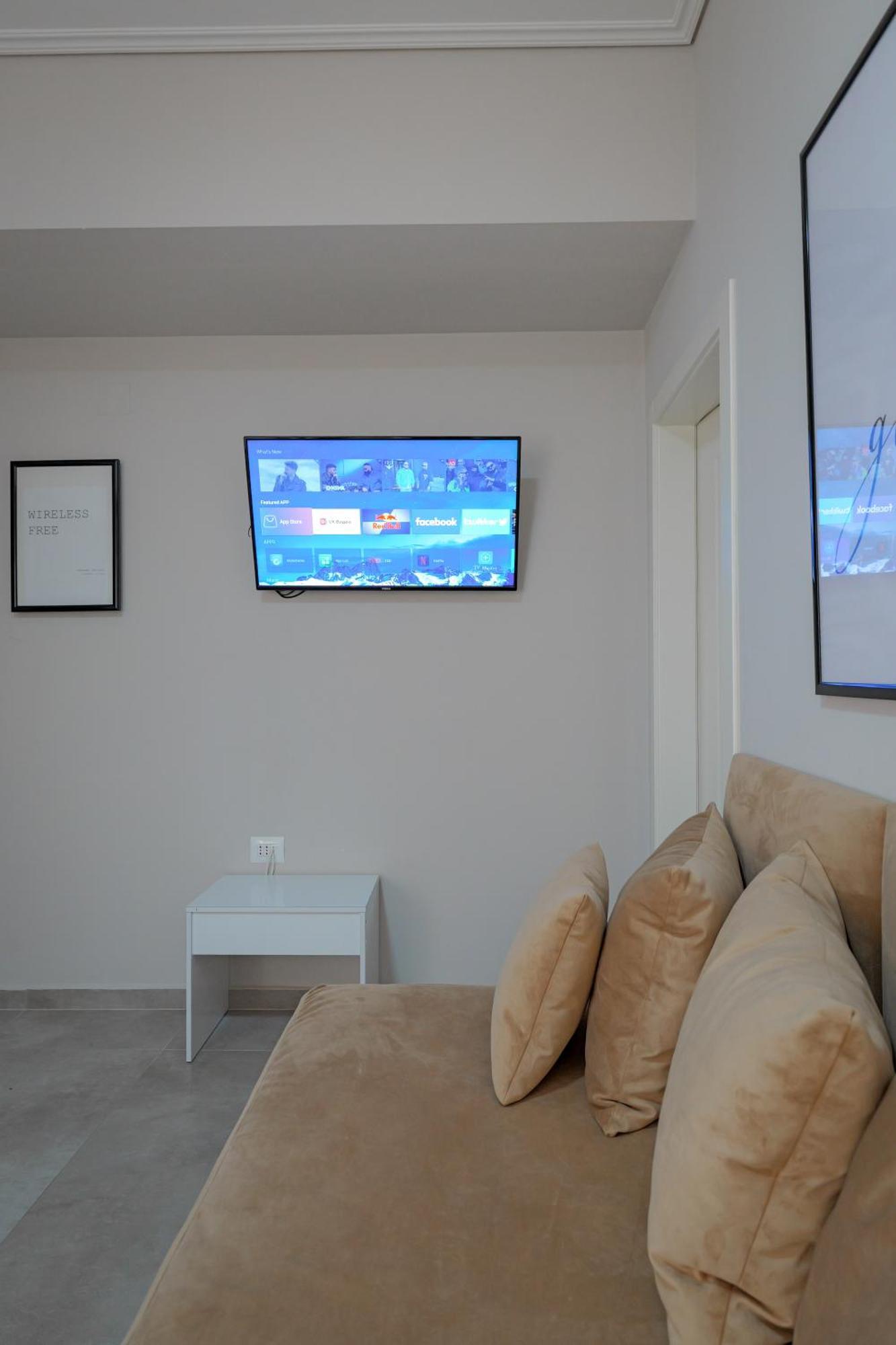 Costa Verde Suites Saranda Экстерьер фото